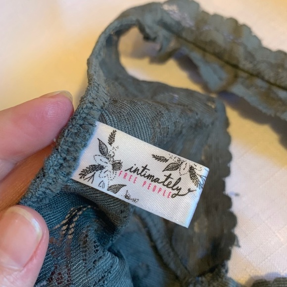 Intimately Free People Gray T-Back Lace Bralette Women’s Small - Picture 5 of 7